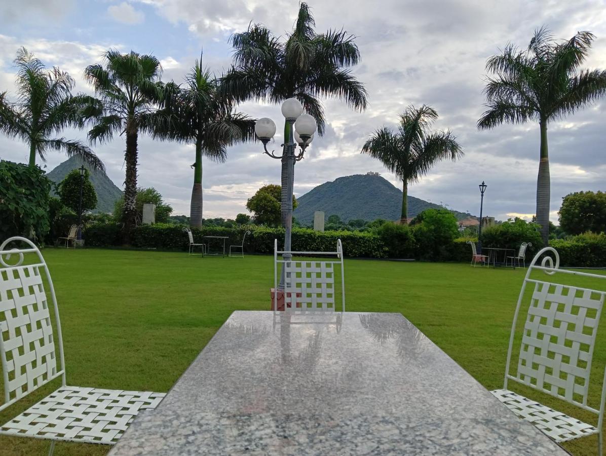Resorts Country Side - Refined By Nature Pushkar Exterior photo